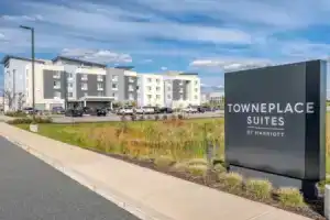 Отель «TownePlace Suites by Marriott Indianapolis Airport», Индианаполис