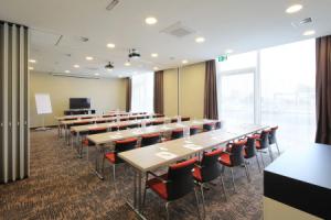 Holiday Inn Express Friedrichshafen, an IHG Hotel, Фридрихсхафен