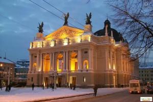 Romantic apartment near Opera with Air-conditioning, Львов