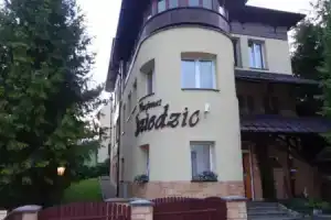 Отель «Ośrodek Wypoczynkowy Dziedzic», Крыница