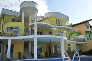 Eli Guest House, Балчик