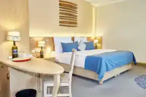 Crocus Gere Bor Hotel Resort & Wine Spa, Виллань