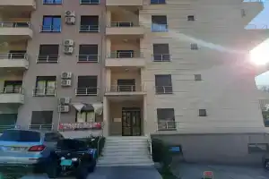 Marina Apartment, Бечичи