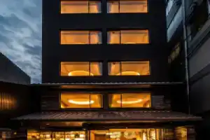 Kyoto Shijo Takakura Hotel Grandereverie, Киото