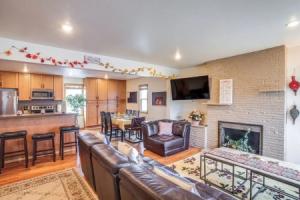Spacious Coeur d 'alene Home: Near Everything!, Кёр-д'Ален