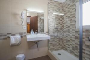Hostal «Cervantes», Сан-Антонио-Абад
