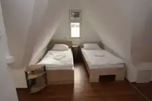 AB Apartment 126, Фелльбах