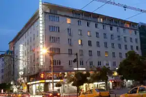 Slavyanska Beseda Hotel, София