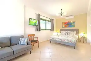 Okeanis Apartments & Suites Adults Only, Кателиос