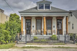 Walk to River, Tram & Zoo: Classic Nola Home!, Новый Орлеан