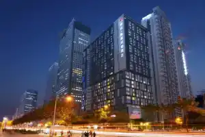 Rhombus Park Aura Chengdu Hotel, Чэнду