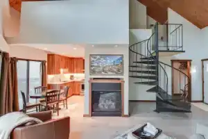 Tahoe Keys Contemporary, Саут-Лейк-Тахо