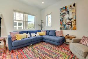 Modern Oasis: Steps to River Walk & Alamo Park!, Сан-Антонио