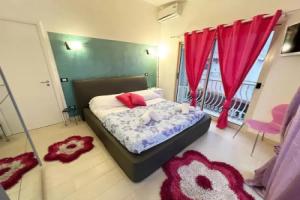 Apartment TAORMINA center with TERRACE, via Celestino Penna 6, Кастельмола