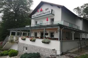 Waldgasthaus, Бургхаузен