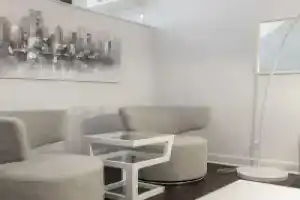 Parc Avenue Residence Mile End, Монреаль