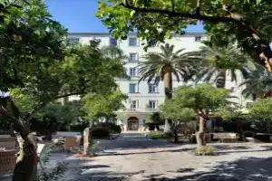 Hotel «Mediterraneo», Сант-Аньелло