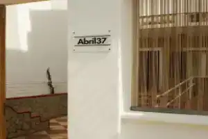 Hotel «Abril 37», Сиудадела