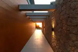Casa Palmera, Иксия
