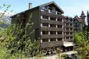 Hotel «des Alpes», Флимс