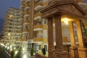 Alanya Cebeci VIII Family Style, Махмутлар
