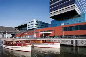 Mövenpick Hotel Amsterdam City Centre, Амстердам