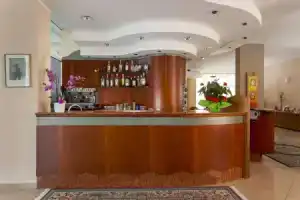 Residence Hotel Piccadilly, Римини