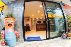 Check-in My Hostel, Бангкок