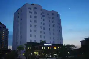 Golden Halong Hotel, Халонг