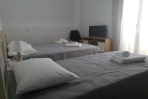 Callisto room 4, Ано-Сирос