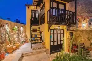 La Chapelle Suites, Родос