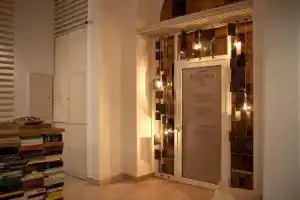 Hotel «Imago Plus», Бари