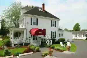 Carriage House Motel Cottages & Suites, Уэлс