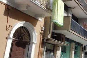 Dante Home, Бари