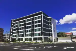 Sans Hotel, Ратчабури