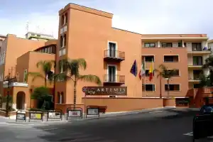 Artemis Hotel, Чефалу