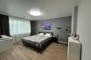 Room-1 Numeris Apartamentai su Balkonu, Шяуляй