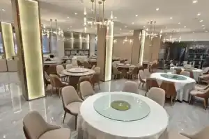 Jinquan Business Hotel (Yan'an Hospital Jiaosanqiao Metro Station), Куньмин