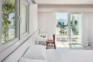So White Club Resort, Айя-Напа