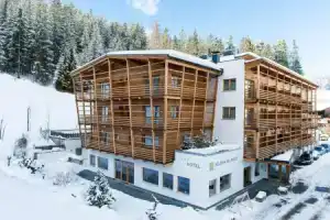 Hotel «Melodia del Bosco», Бадия