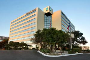 Embassy Suites by Hilton San Antonio Airport, Сан-Антонио