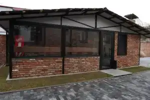 Hotel and Hostel Ticiani 15, Кутаиси