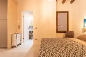 Dreamy apartment Tre Corone Old Town CIR 017067-CNI-00565, Десензано-дель-Гарда