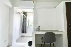 RoomQuest Suvarnabhumi Airport Lat Krabang 42/6, Лат-Крабанг