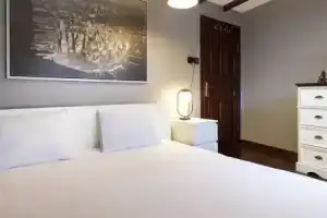 Charming Flat with a Lovely Terrace in Yenikoy, Стамбул