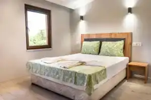 Işık Lakeside Otel, Изник