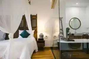 Отель «aNhill boutique», Хюэ