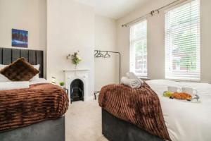 Cosy 4-bed - Sleeps 7, Garden & Pet-friendly, Бирмингем