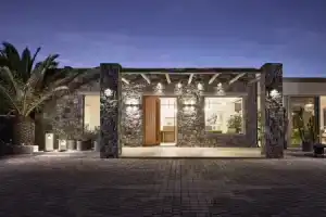 Hotel «Milos Sea Resort», Адамас