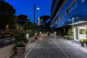 Bv Hotel Oly, Рим